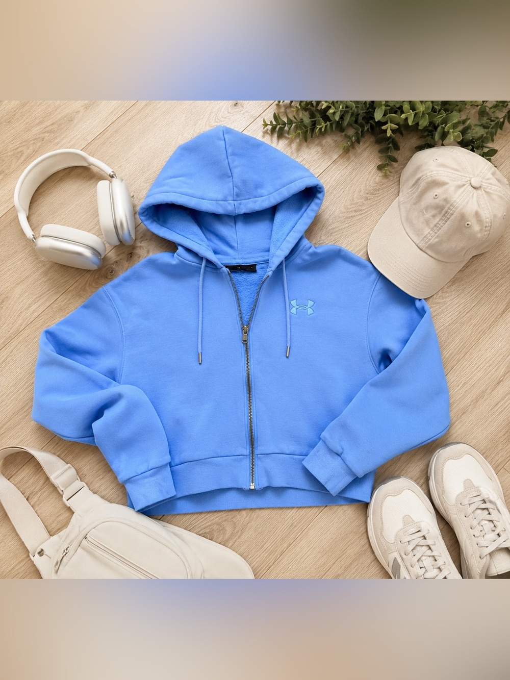 Under Armour Women’s Blue Loose Fit Cropped Full Zip Hoodie XS